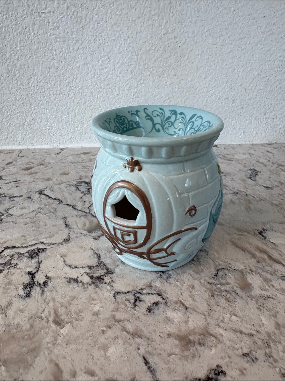 NWOT Cinderella Ceramic Light Blue Decorative Wax Warmer